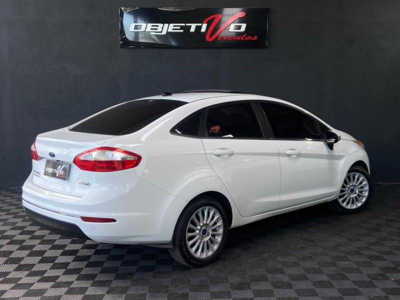FIESTA 1.6 TITANIUM PLUS SEDAN 16V FLEX 4P AUTOMÁTICO - 2015 - CAXIAS DO SUL