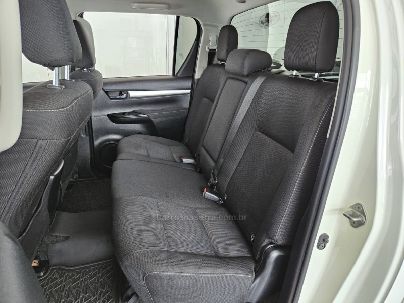 HILUX 2.8 SR 4X4 CD 16V DIESEL 4P AUTOMÁTICO - 2024 - TAPEJARA