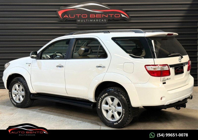 HILUX SW4 3.0 SRV 4X4 7 LUGARES 16V TURBO INTERCOOLER DIESEL 4P AUTOMÁTICO - 2011 - BENTO GONçALVES