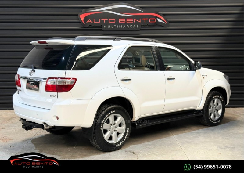 HILUX SW4 3.0 SRV 4X4 7 LUGARES 16V TURBO INTERCOOLER DIESEL 4P AUTOMÁTICO - 2011 - BENTO GONçALVES