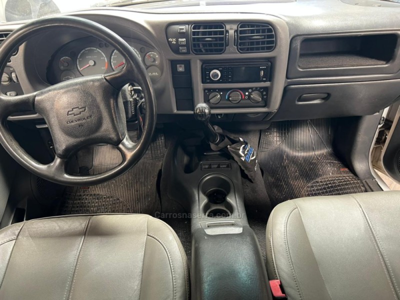 S10 2.8 RODEIO 4X4 CD 12V TURBO ELECTRONIC INTERCOOLER DIESEL 4P MANUAL - 2002 - GARIBALDI