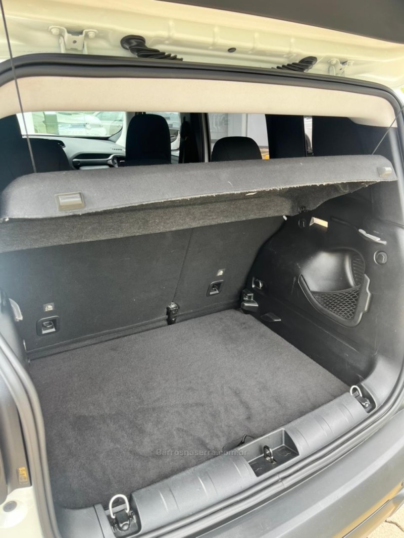 RENEGADE 1.3 SPORT T270 16V TURBO FLEX 4P AUTOMÁTICO - 2023 - CAXIAS DO SUL