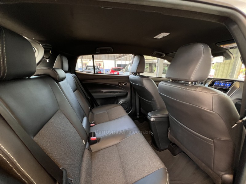 YARIS 1.5 XS 16V FLEX 4P AUTOMÁTICO - 2023 - BOM PRINCíPIO