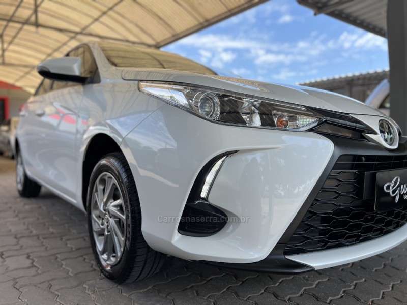 YARIS 1.5 XS 16V FLEX 4P AUTOMÁTICO - 2023 - BOM PRINCíPIO