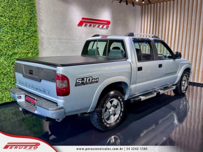 S10 2.8 EXECUTIVE 4X4 CD 12V TURBO ELECTRONIC INTERCOOLER DIESEL 4P MANUAL - 2010 - NOVA PRATA