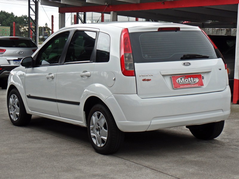 FIESTA 1.6 ROCAM SE 8V FLEX 4P MANUAL - 2014 - CAXIAS DO SUL