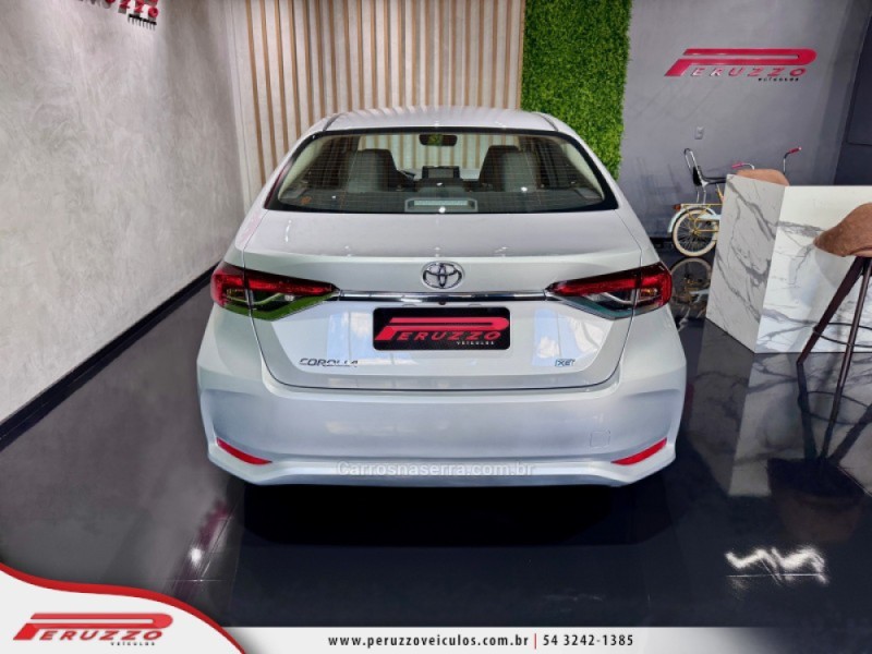 COROLLA 2.0 XEI 16V FLEX 4P AUTOMÁTICO - 2020 - NOVA PRATA