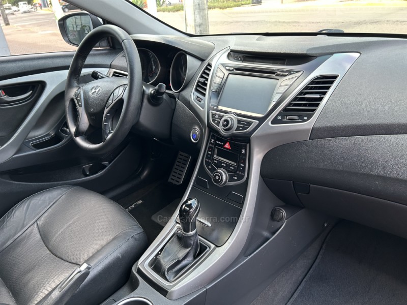 ELANTRA 1.8 GLS 16V FLEX AUTOMÁTICO - 2015 - NOVO HAMBURGO