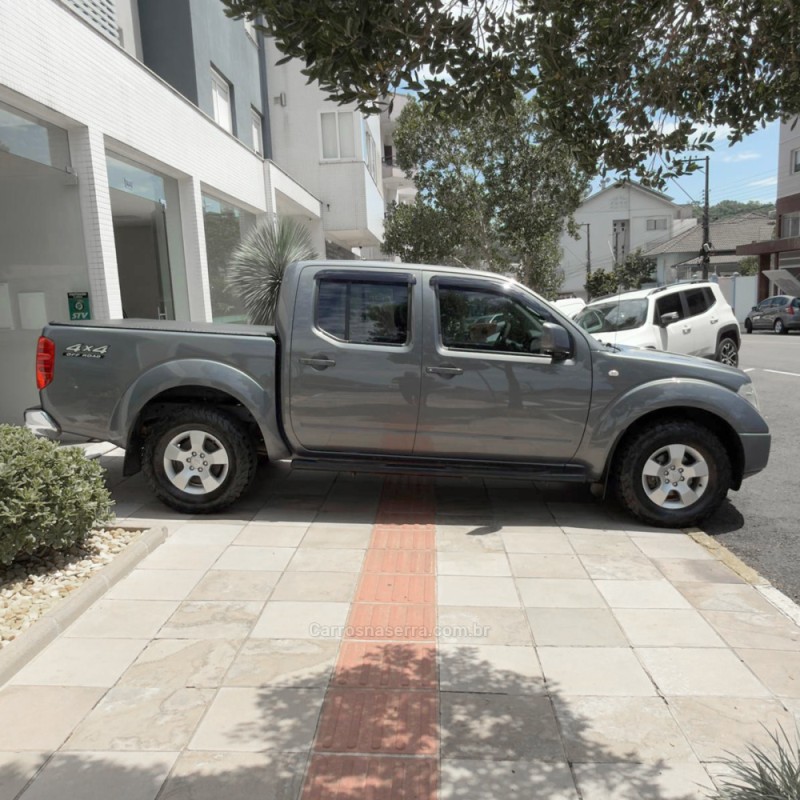 FRONTIER 2.8 XE 4X4 CD TURBO ELETRONIC DIESEL 4P MANUAL - 2013 - FLORES DA CUNHA