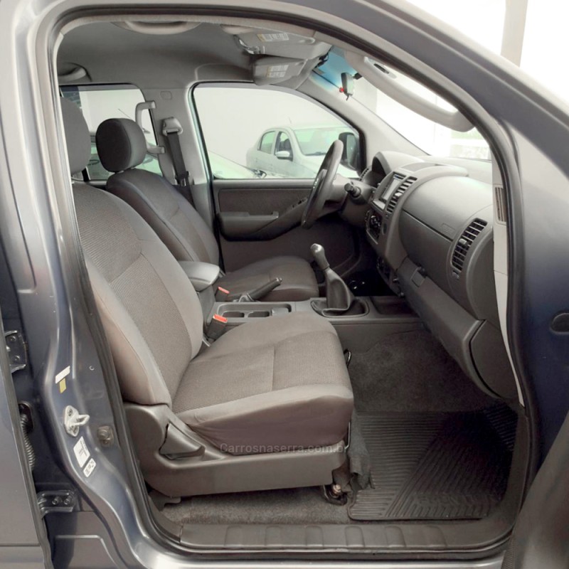 FRONTIER 2.8 XE 4X4 CD TURBO ELETRONIC DIESEL 4P MANUAL - 2013 - FLORES DA CUNHA