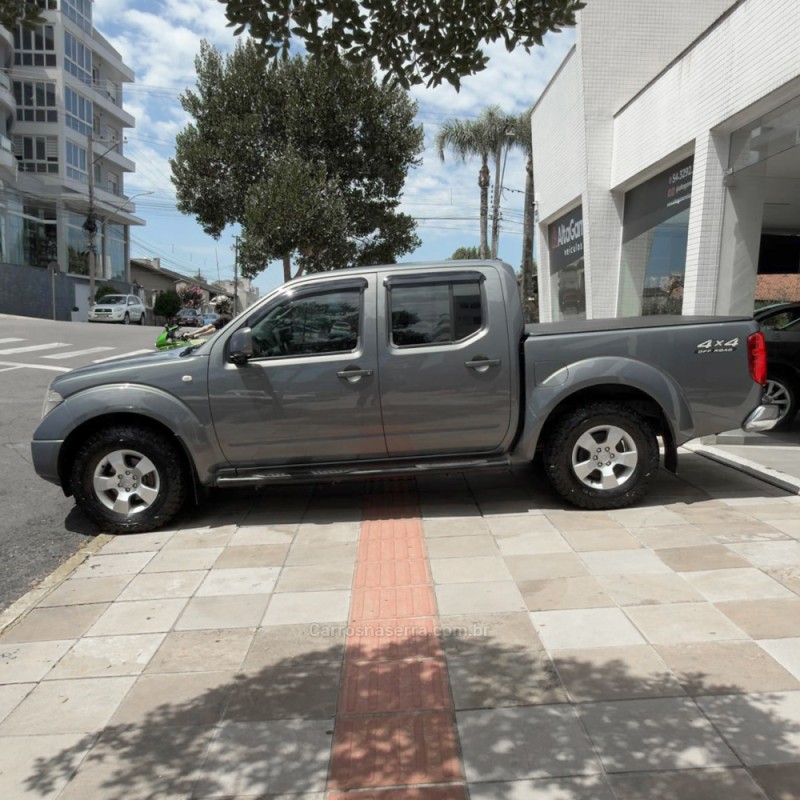 FRONTIER 2.8 XE 4X4 CD TURBO ELETRONIC DIESEL 4P MANUAL - 2013 - FLORES DA CUNHA