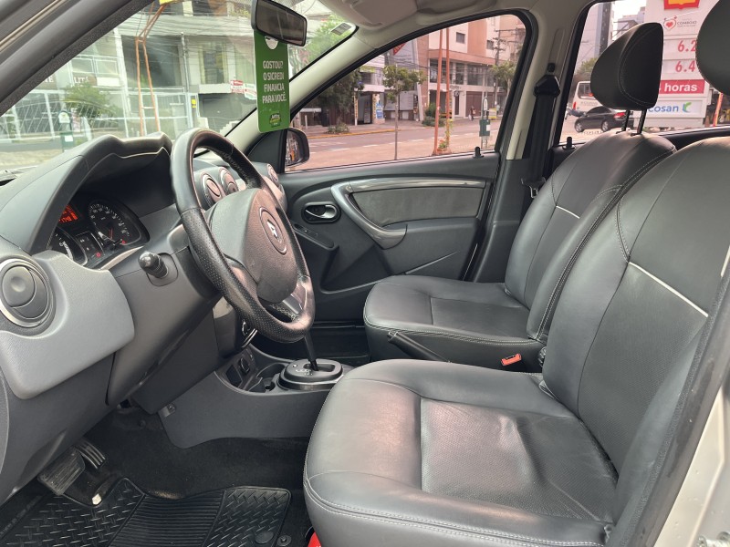 DUSTER 2.0 TECH ROAD II 4X2 16V FLEX 4P AUTOMÁTICO - 2014 - CAXIAS DO SUL