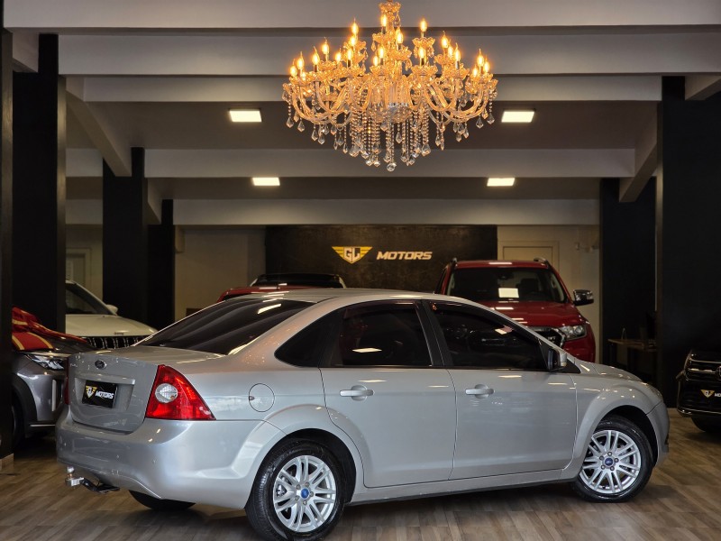 FOCUS 1.6 SE SEDAN 16V FLEX 4P MANUAL - 2012 - CAXIAS DO SUL