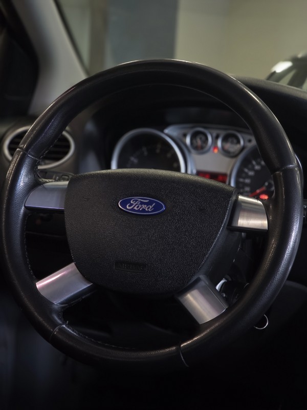 FOCUS 1.6 SE SEDAN 16V FLEX 4P MANUAL - 2012 - CAXIAS DO SUL