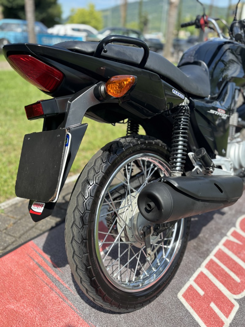 CG 150 START ES - 2015 - FELIZ