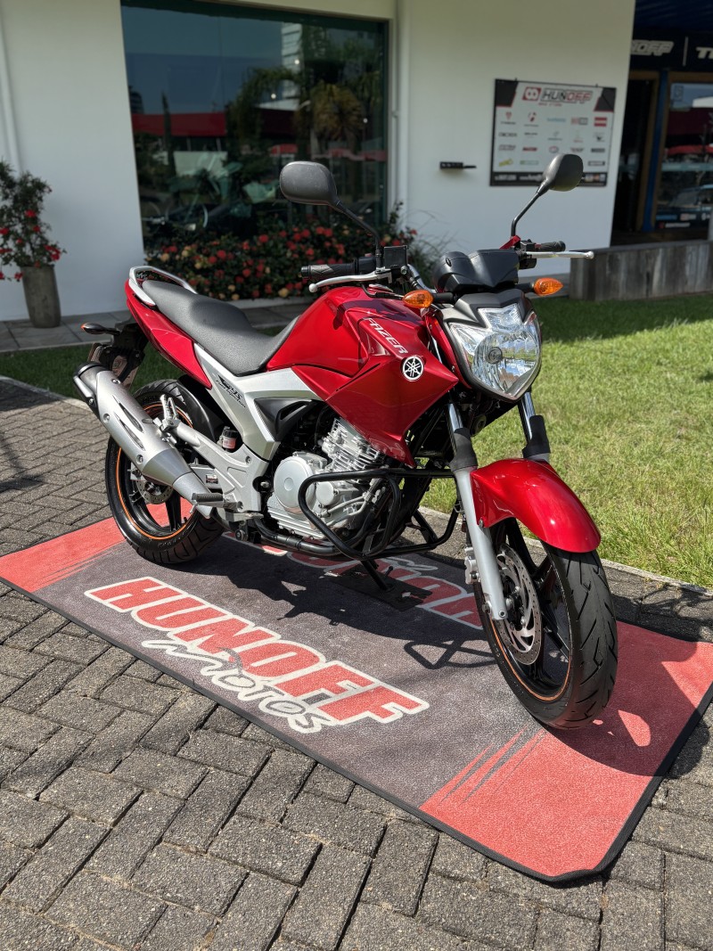 FAZER YS 250 - 2012 - FELIZ