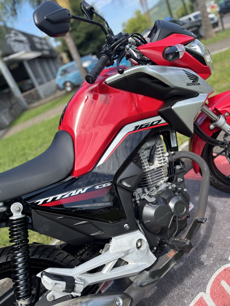 CG 160 TITAN - 2023 - FELIZ