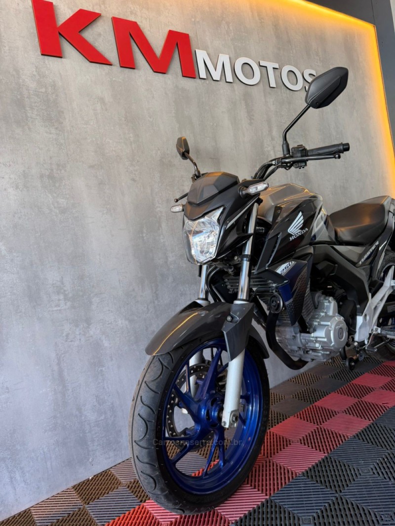 CB 250F TWISTER CBS - 2020 - PORTãO