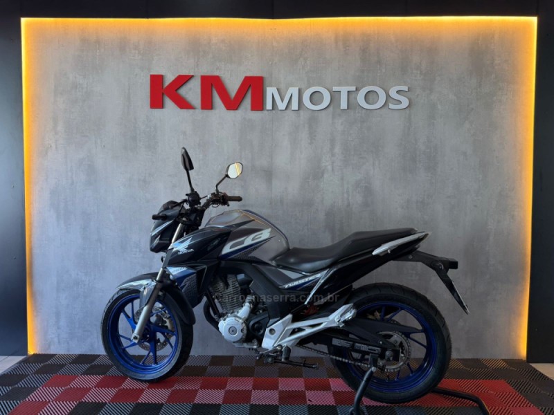 CB 250F TWISTER CBS - 2020 - PORTãO