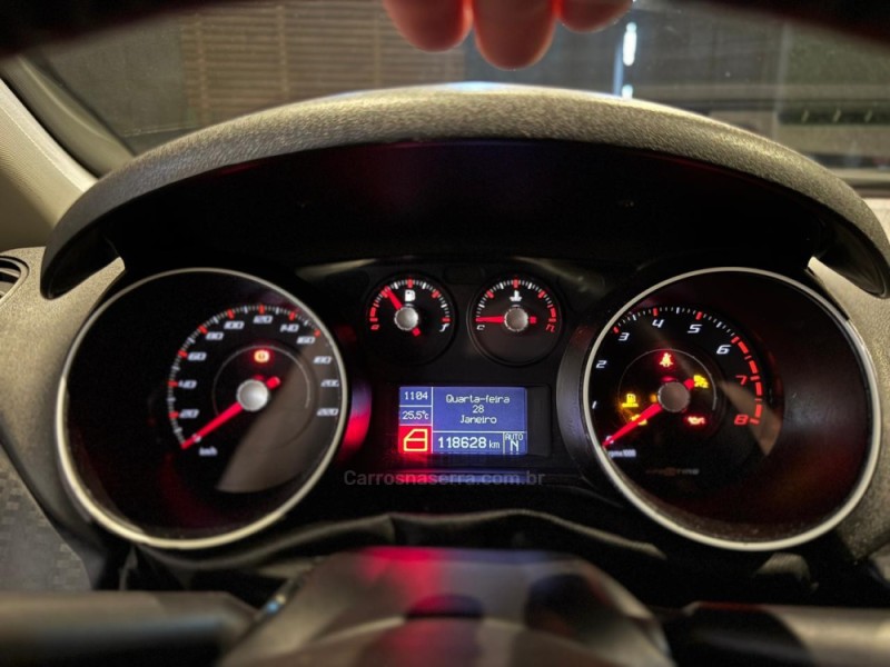 PUNTO 1.8 SPORTING 16V FLEX 4P AUTOMATIZADO - 2014 - FARROUPILHA