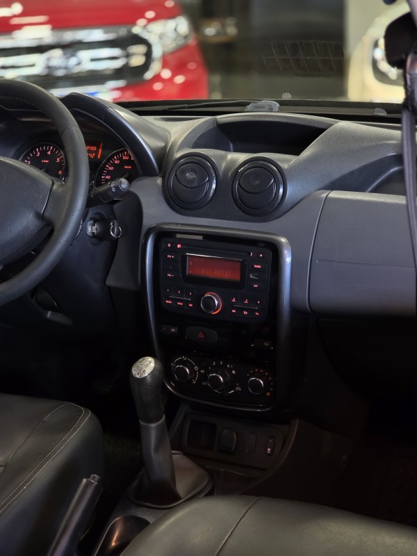 DUSTER 1.6 DYNAMIQUE 4X2 16V FLEX 4P MANUAL - 2013 - CAXIAS DO SUL