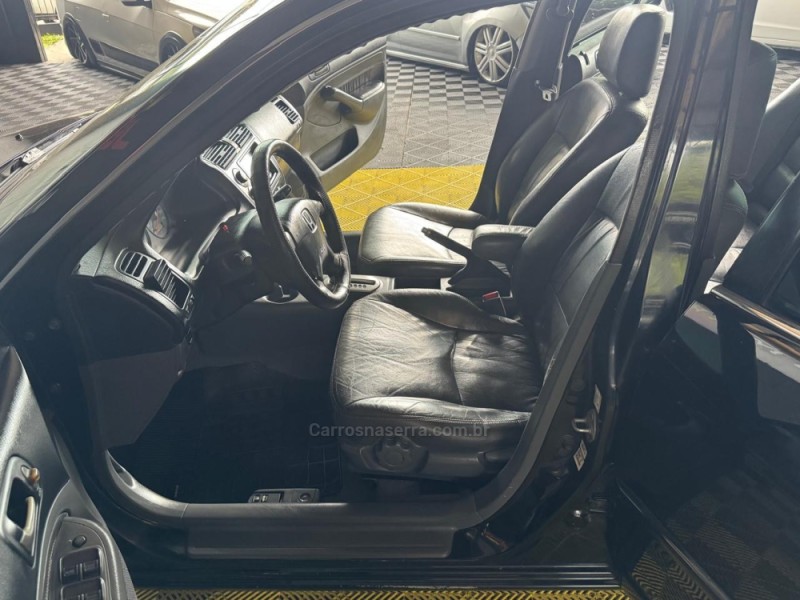 CIVIC 1.7 LX 16V GASOLINA 4P AUTOMÁTICO - 2003 - CAXIAS DO SUL