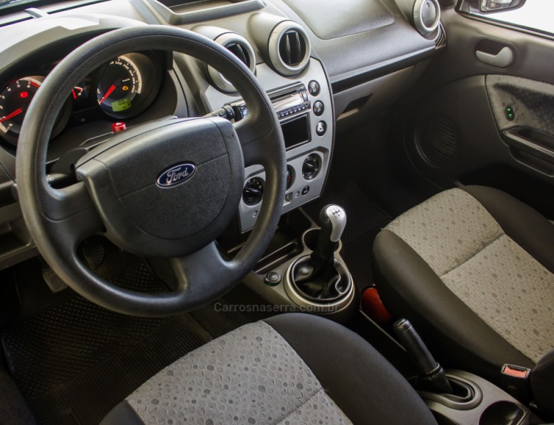 FIESTA 1.6 ROCAM 8V FLEX 4P MANUAL - 2012 - NOVO HAMBURGO