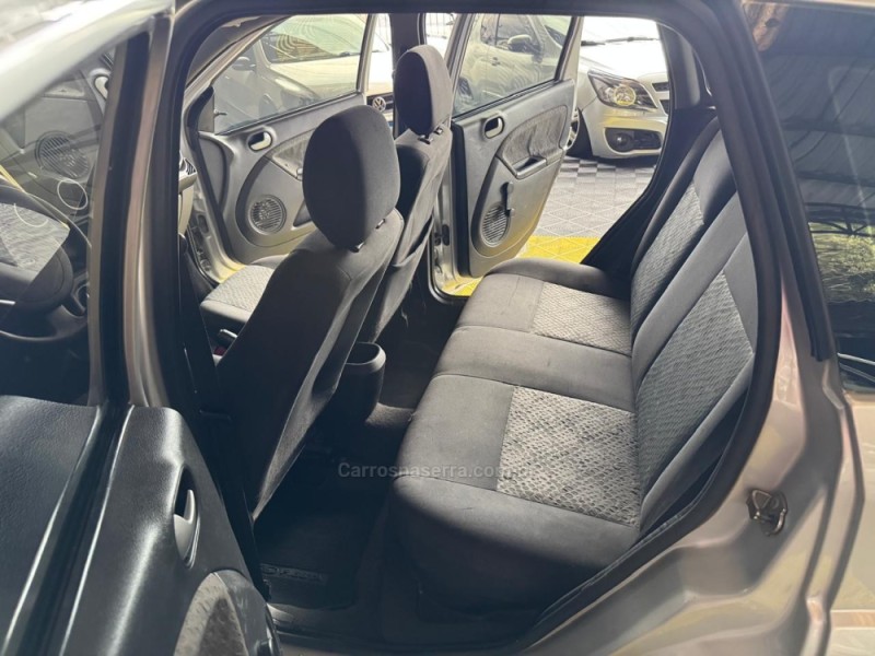 FIESTA 1.6 MPI CLASS HATCH 8V FLEX 4P MANUAL - 2011 - CAXIAS DO SUL