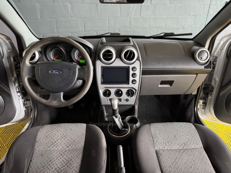 FIESTA 1.6 MPI CLASS HATCH 8V FLEX 4P MANUAL - 2011 - CAXIAS DO SUL