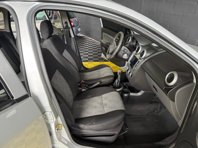 FIESTA 1.6 MPI CLASS HATCH 8V FLEX 4P MANUAL - 2011 - CAXIAS DO SUL