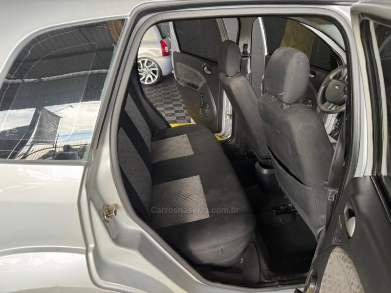 FIESTA 1.6 MPI CLASS HATCH 8V FLEX 4P MANUAL - 2011 - CAXIAS DO SUL