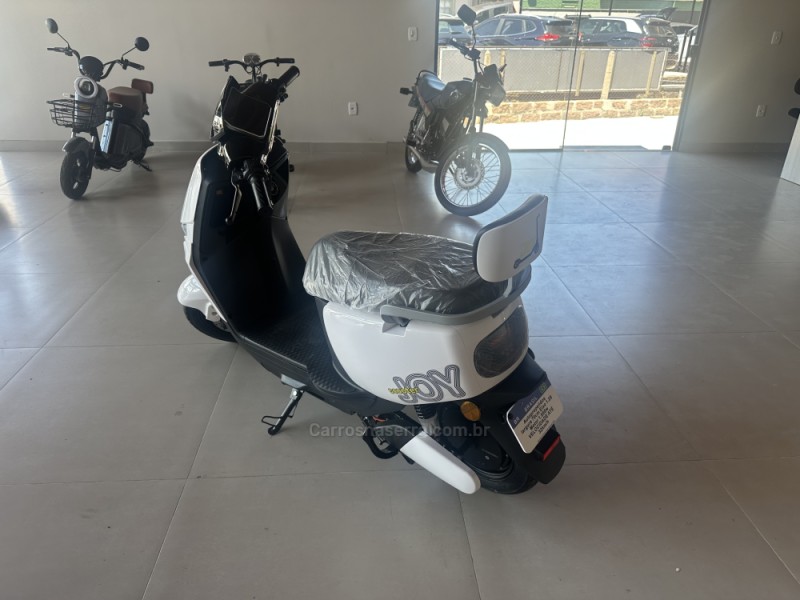 SCOOTER ELÉTRICA  - 2026 - CANELA
