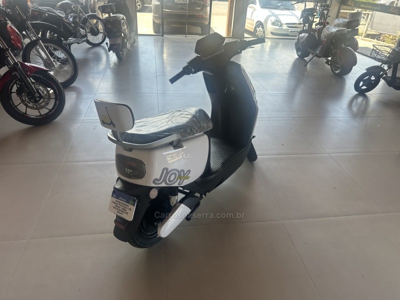 SCOOTER ELÉTRICA  - 2026 - CANELA