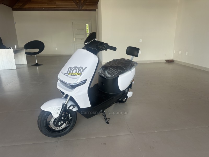 scooter eletrica  2026 canela