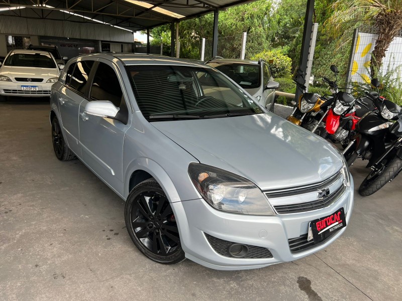 VECTRA 2.0 MPFI GT HATCH 8V FLEX 4P MANUAL - 2011 - CAXIAS DO SUL