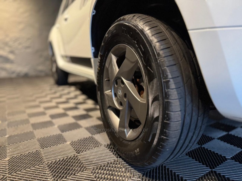 DUSTER 1.6 TECH ROAD 4X2 16V FLEX 4P MANUAL - 2014 - FARROUPILHA