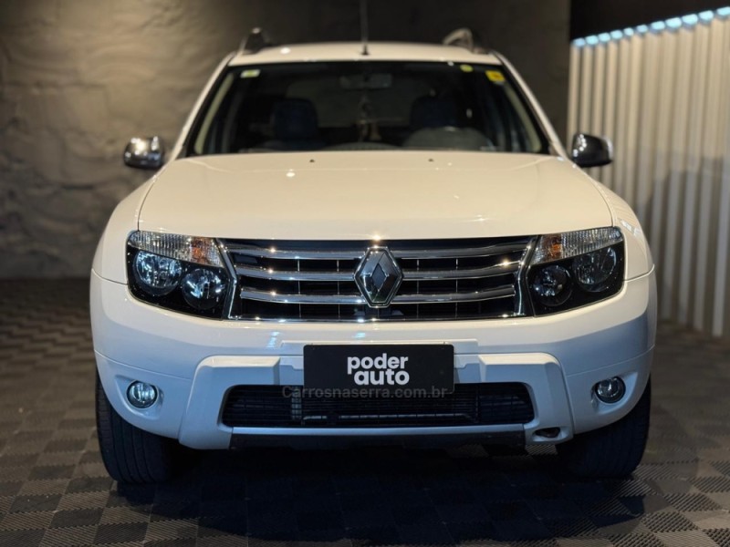 DUSTER 1.6 TECH ROAD 4X2 16V FLEX 4P MANUAL - 2014 - FARROUPILHA