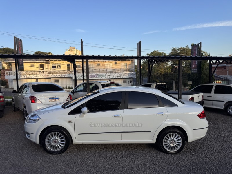 LINEA 1.8 ABSOLUTE 16V FLEX 4P AUTOMATIZADO - 2011 - NOVO HAMBURGO