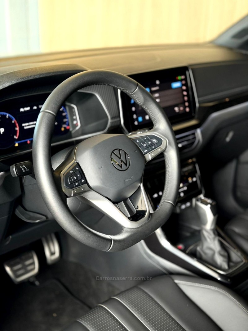 T-CROSS 1.4 HIGHLINE TSI 16V FLEX 4P AUTOMÁTICO - 2025 - LAJEADO