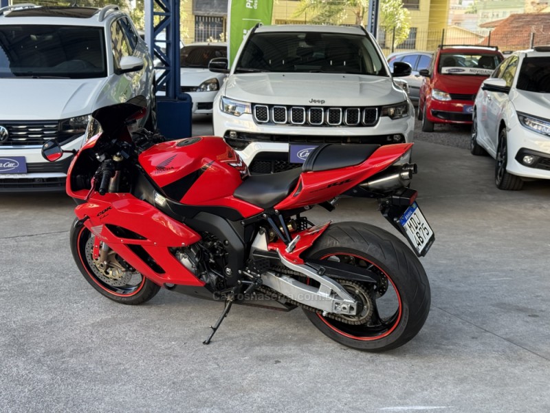 CBR 1000RR FIREBLADE - 2005 - CAXIAS DO SUL