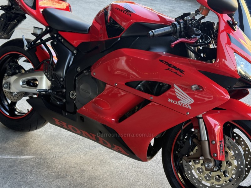 CBR 1000RR FIREBLADE - 2005 - CAXIAS DO SUL