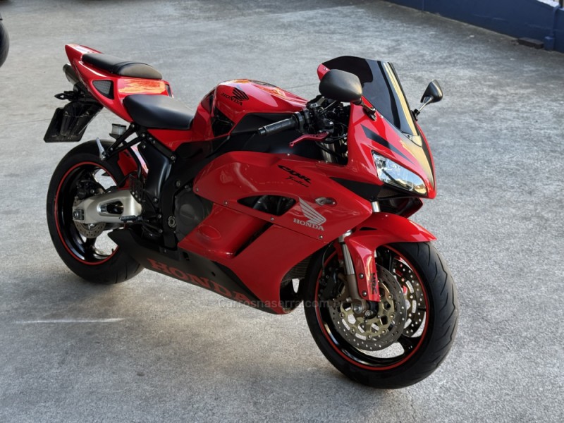 CBR 1000RR FIREBLADE - 2005 - CAXIAS DO SUL