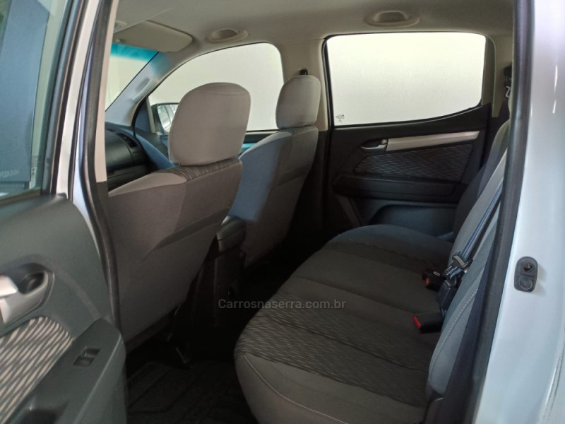 S10 2.4 MPFI ADVANTAGE 4X2 CD 8V FLEX 4P MANUAL - 2016 - VACARIA