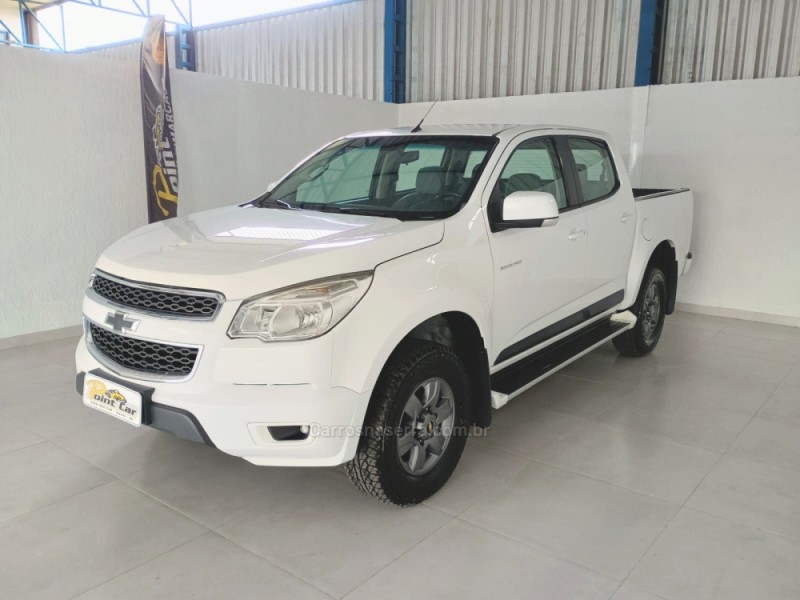 S10 2.4 MPFI ADVANTAGE 4X2 CD 8V FLEX 4P MANUAL - 2016 - VACARIA