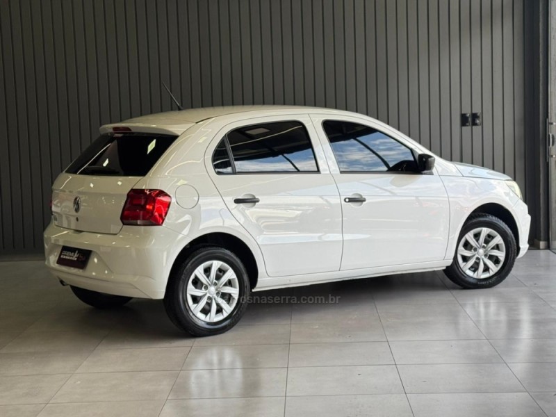 GOL 1.0 12V MPI TOTALFLEX 4P MANUAL - 2023 - DOIS IRMãOS