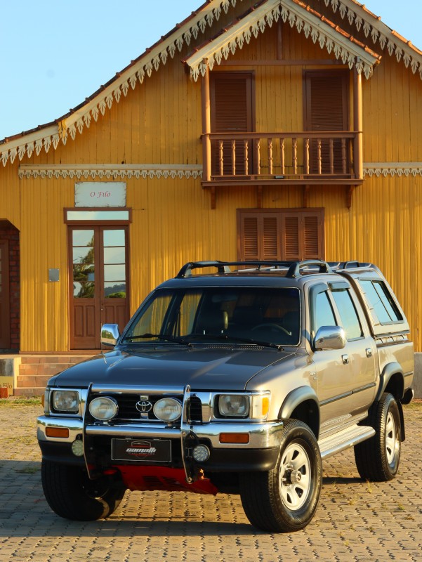 hilux 2.8 sr5 4x4 cd 8v diesel 4p manual 1999 antonio prado