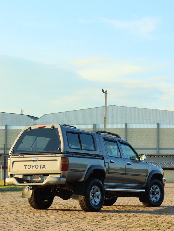 HILUX 2.8 SR5 4X4 CD 8V DIESEL 4P MANUAL - 1999 - ANTôNIO PRADO