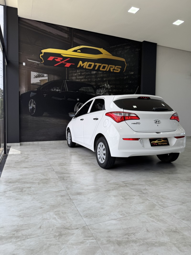HB20 1.0 COMFORT PLUS 12V FLEX 4P MANUAL - 2017 - CAXIAS DO SUL