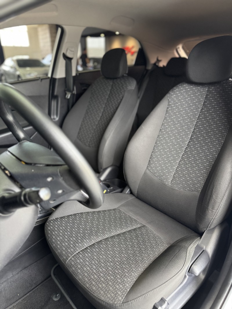 HB20 1.0 COMFORT PLUS 12V FLEX 4P MANUAL - 2017 - CAXIAS DO SUL