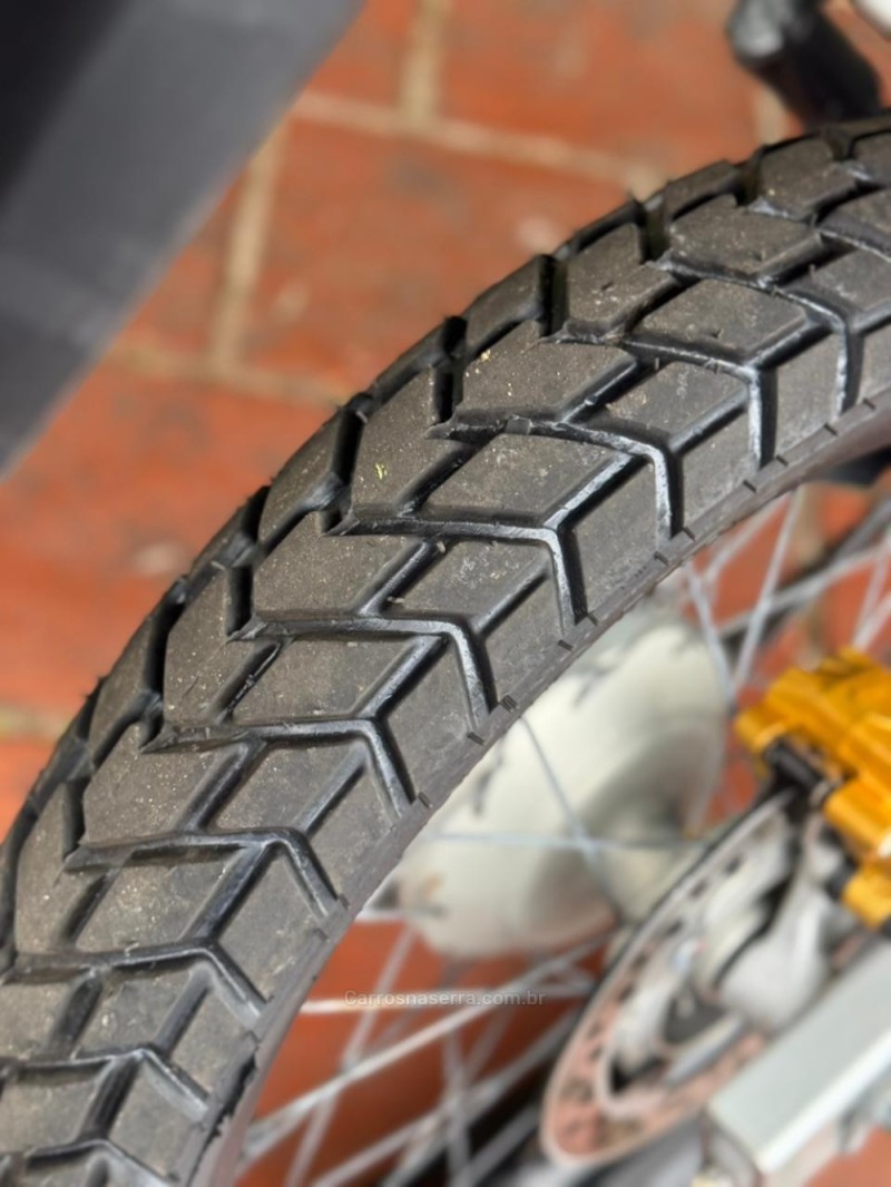 XRE 300  - 2016 - LAJEADO